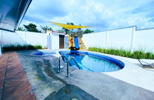 Canton Guatuso House | Blue Rriver House