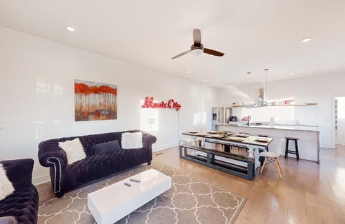 Katie Hill Neighborhood House | Blue Sapphire 4