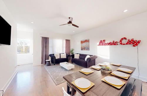 Katie Hill Neighborhood House | Blue Sapphire 4