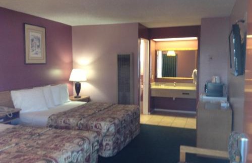 Downtown Hotel | Blue Seal Inn