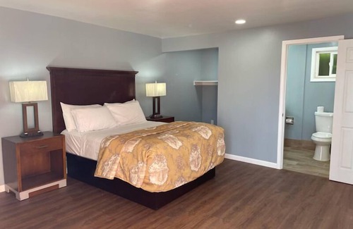 Downtown Hotel | Blue Seal Inn