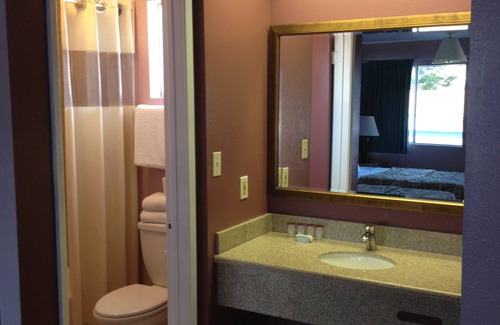 Downtown Hotel | Blue Seal Inn