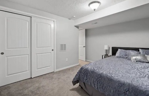 Pleasant Grove Apartment | Blue Sky Oasis /Spacious & Cozy / walkout basement
