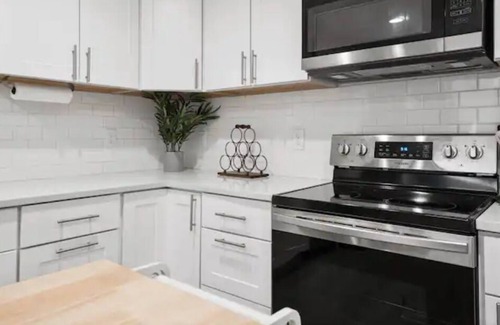 Pleasant Grove Apartment | Blue Sky Oasis /Spacious & Cozy / walkout basement