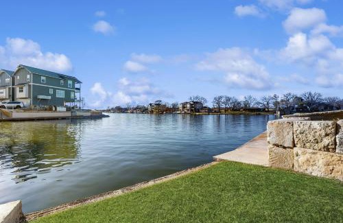 Kingsland House | Blue Sky View