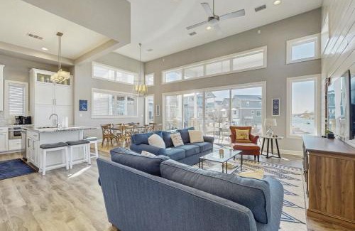 Kingsland House | Blue Sky View