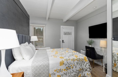 Douglas Hotel | Blue Star Motel #5 - Studio Hotel, Sleeps 2