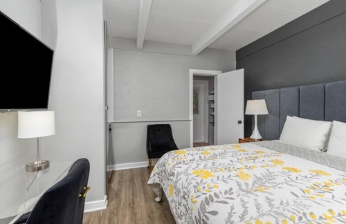 Douglas Hotel | Blue Star Motel #7 - Studio Hotel, Sleeps 2