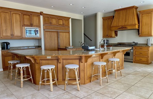 Coarsegold House | BLUE STONE CHATEAUX ~YOSEMETI~ POOL~ HOT TUB- PLAY GROUND~ SECLUDED~GAME ROOM