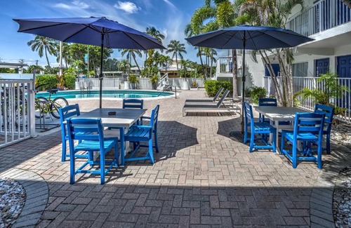 East Fort Lauderdale Hotel | Blue Strawberry by the Sea