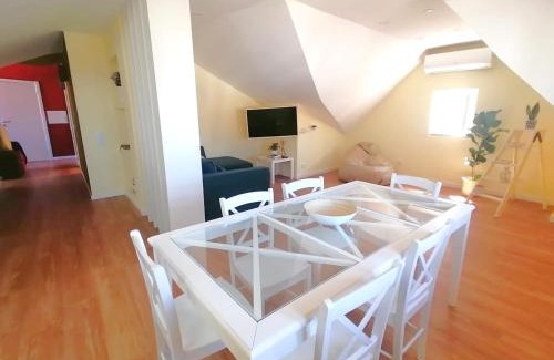 Alcochete Apartment | Blue Terrace