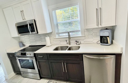 Graysville House | Blue Tranquility cozy country feel close to fun in Chattanooga/Ooltewah