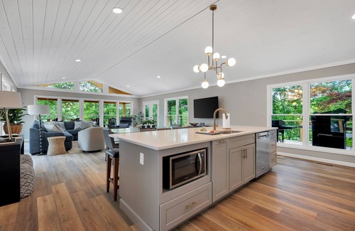Arley House | Blue View: 4 BR, 3 BA in Arley, Sleeps 16