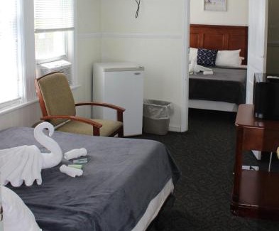 North End Hotel | Blue Water Inn