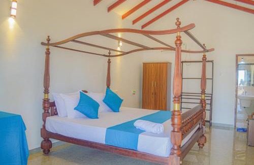 Akurala Hotel | Blue Water Paradise Akurala