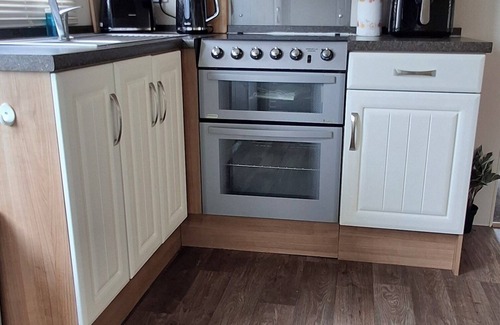Dawlish Warren House | Blue Water Retreat Dawlish Warren Sleeps 4 - 10min walk from Beach, Pet Friendly