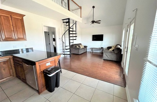 Grand Isle Apartment | Blue Water Villa C - Coastal Realty Group