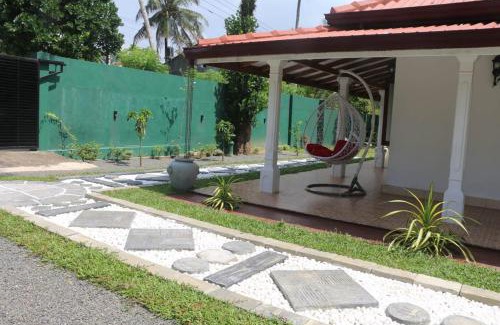 Welipitiya Hotel | Blue water Villa