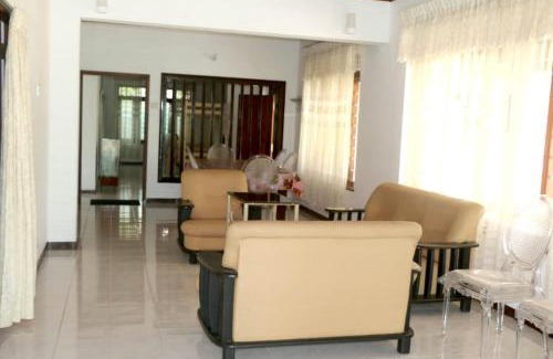 Welipitiya Hotel | Blue water Villa