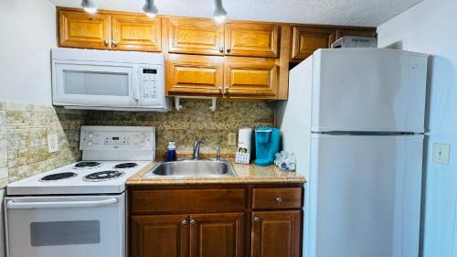 Myrtle Beach Apartment | Blue Water Villas #3 stay close to the beach