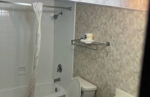 La Crosse Hotel | Blue Way Inn & Suites La Crosse
