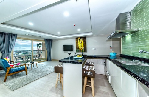Aewol Hotel | Blue Whale Resort