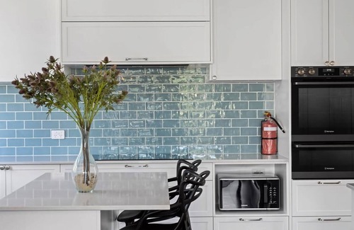 Cessnock House | Blue Wren Cottage on Edith - A Fireside Retreat in Wine Country