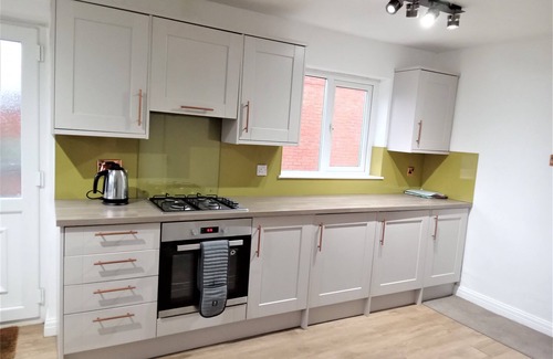 Thornton-Cleveleys House | Bluebell Cottage sleeps 6 (Can be booked with Mayfield sleeps 6) WIFI free