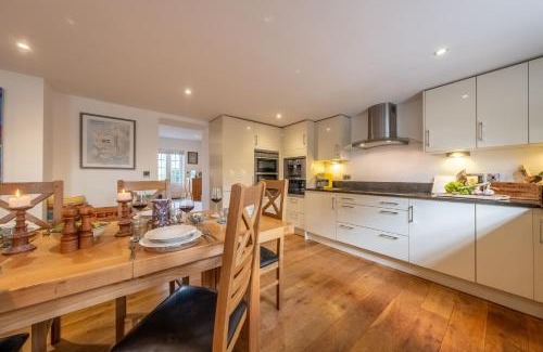 Little Walsingham House | Bluebell Cottage LW