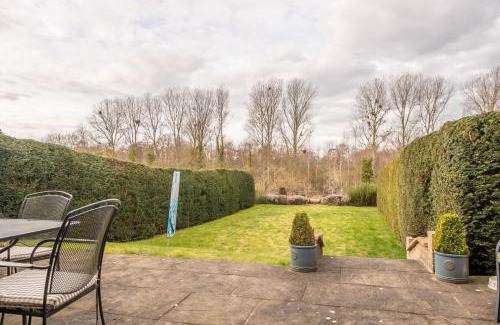 Little Walsingham House | Bluebell Cottage LW