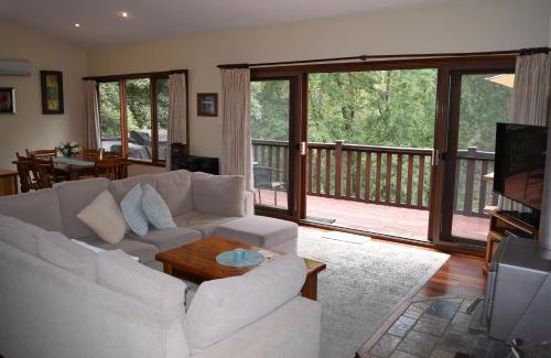 Leura House | Bluebell Cottage