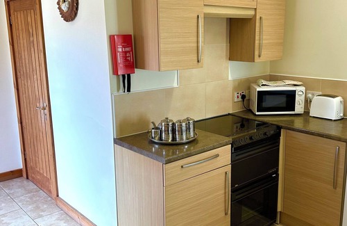 Tetney Cottage | Bluebell Cottage - Serviced Accommodation near Cleethorpes