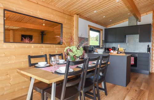 Sticklepath Cottage | Bluebell Lodge