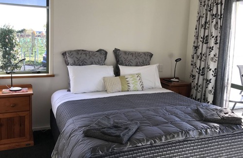 Longlands Cottage | Bluebell Lodge - One Bedroom Cottage Rural Setting