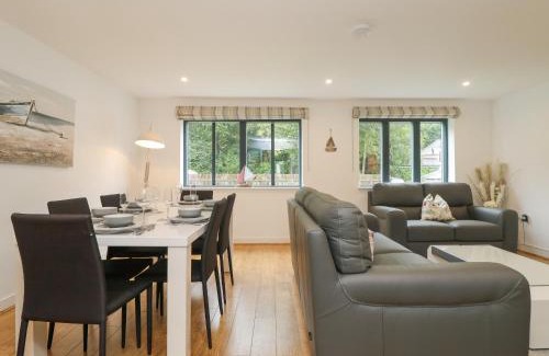 Lostwithiel House | Bluebell Retreat