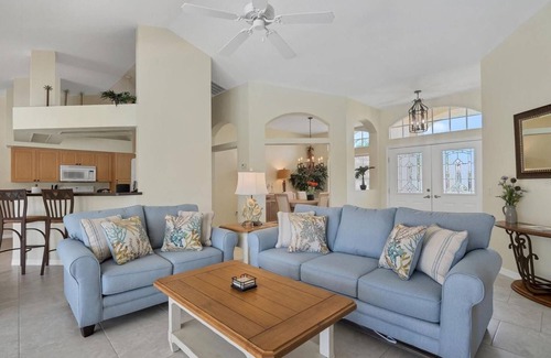 Pine Valley Villa | Bluebell Villa. Outstanding Luxury Lakeside 4 Bedroom Villa