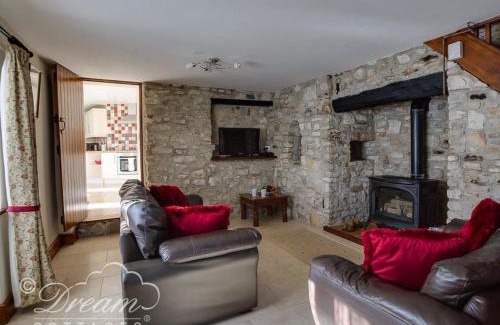 Weymouth House | Blueberry Cottage