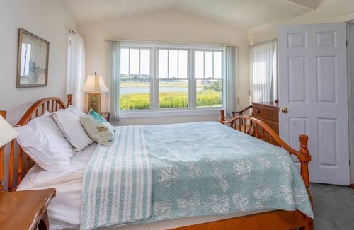 Higgins Beach Cottage | Blueberry Cottage, Higgins Beach, Scarborough, ME