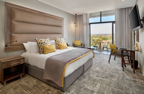 Greater Johannesburg Metropolitan Area Hotel | Blueberry Hill Hotel