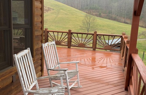 Marshall Cabin | Bluebird lane Farm Cabin