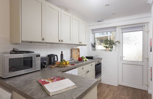 Polzeath Cottage | Bluebirds is perfectly positioned just fifty metres from Polzeath Beach