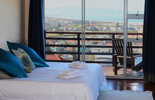 Muizenberg House | Bluebottle Guest House