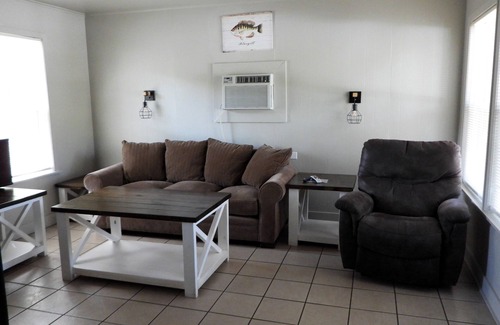 Royal Cabin | Bluegill Cabinn