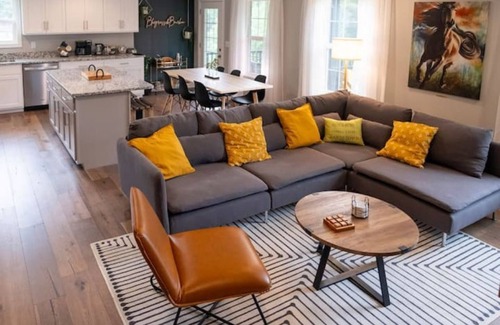 Nazareth House | Bluegrass & Bourbon - a Peaceful Retreat & Hangout