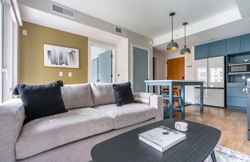 Columbia Heights Apartment | Blueground | Columbia Heights, pool, nr Meridian Hill Park