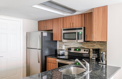 Radnor - Fort Myer Heights Apartment | Blueground | Court House, pool & gym, nr memorials