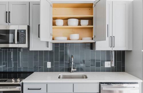 Dorchester Apartment | Blueground | Dorchester, gym, BBQ & JFK Library