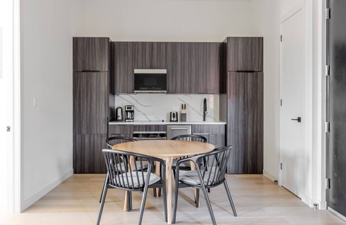 Greenpoint Apartment | Blueground | Greenpoint, view, nr Transmitter Park