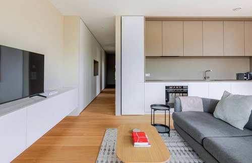 Kirchberg Apartment | Blueground | Kirchberg, balcony, nr Parc de Merl