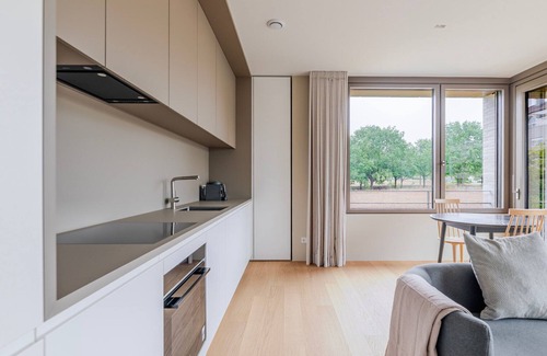 Kirchberg Apartment | Blueground | Kirchberg, balcony, nr Parc de Merl